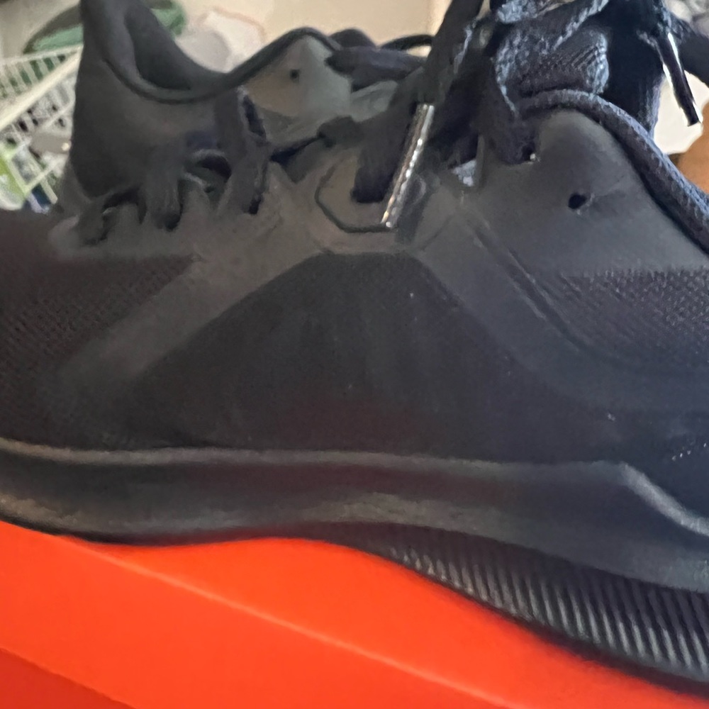 Shoes - Picture 5 of 5